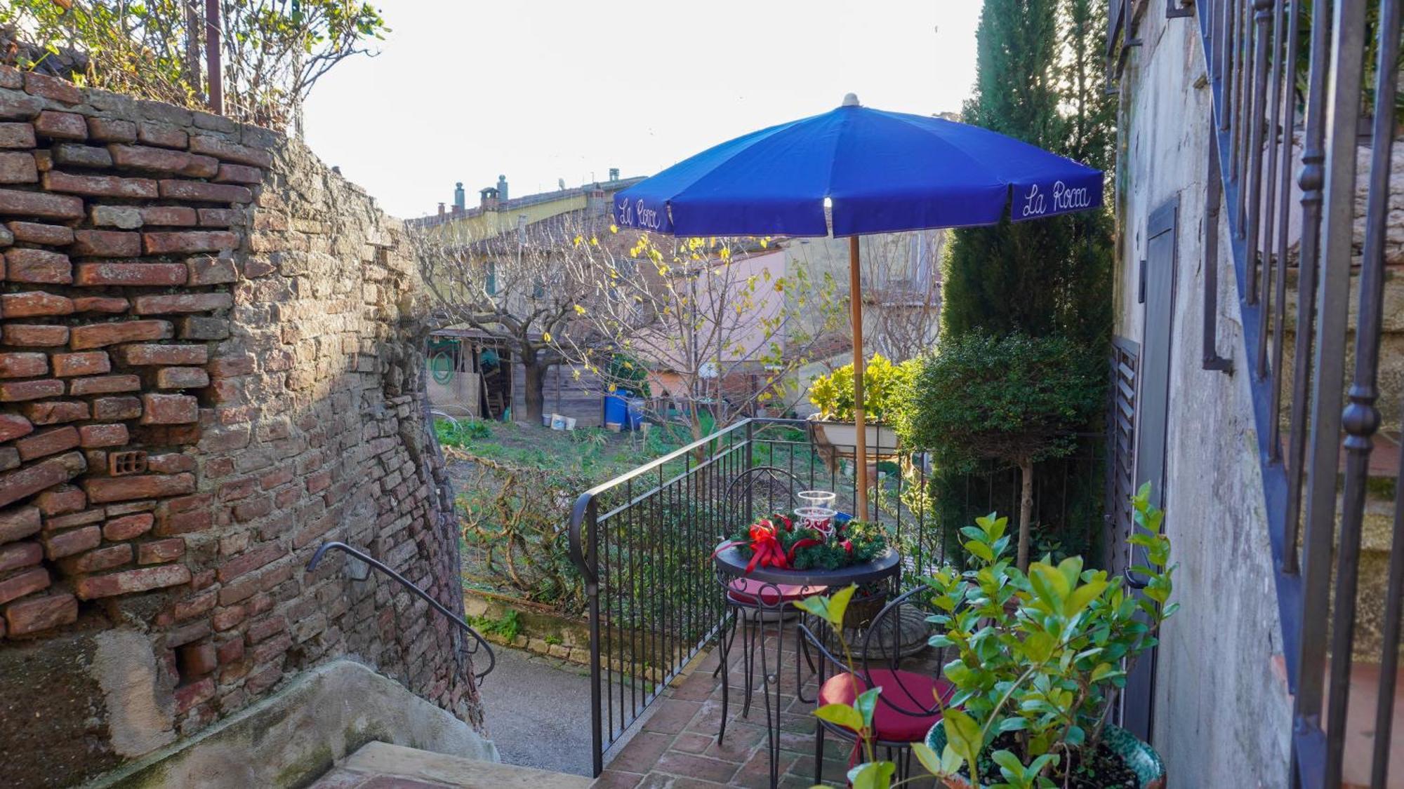 Appartamenti La Rocca Palaia Ngoại thất bức ảnh