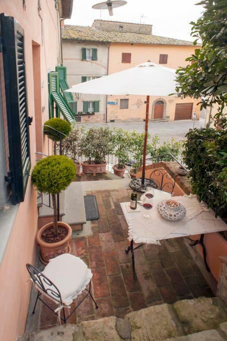 Appartamenti La Rocca Palaia Ngoại thất bức ảnh