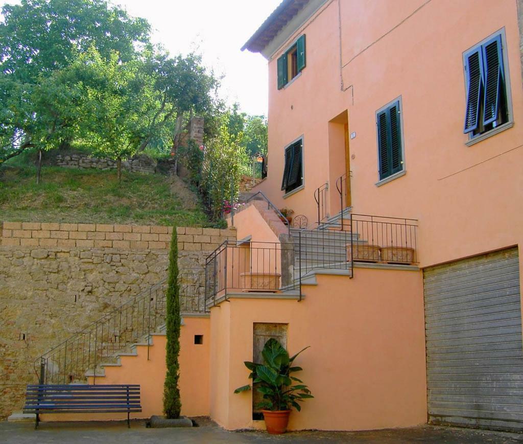 Appartamenti La Rocca Palaia Ngoại thất bức ảnh
